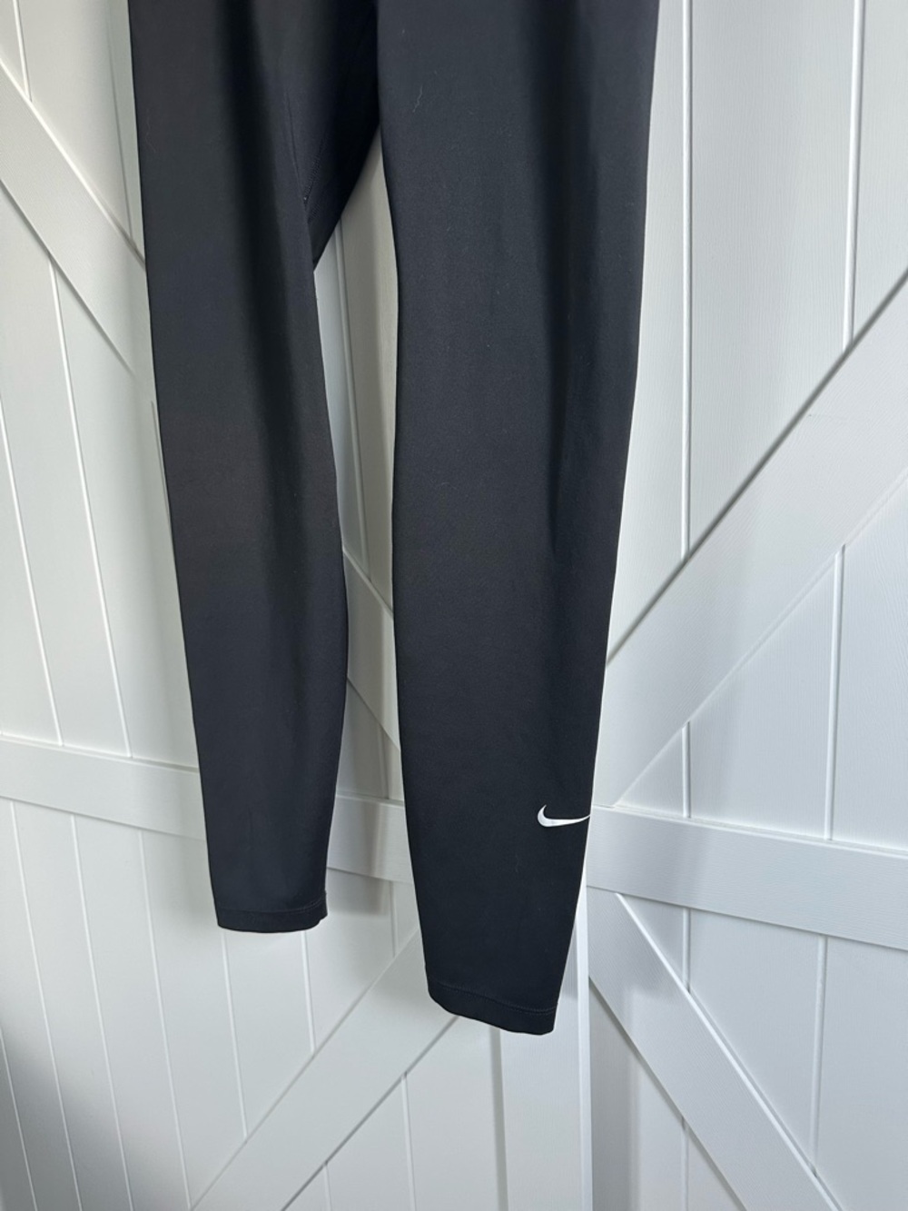 Nike Dri-FIT Black High Rise Leggings Women’s Size Medium Athletic Yoga - Picture 2 of 6